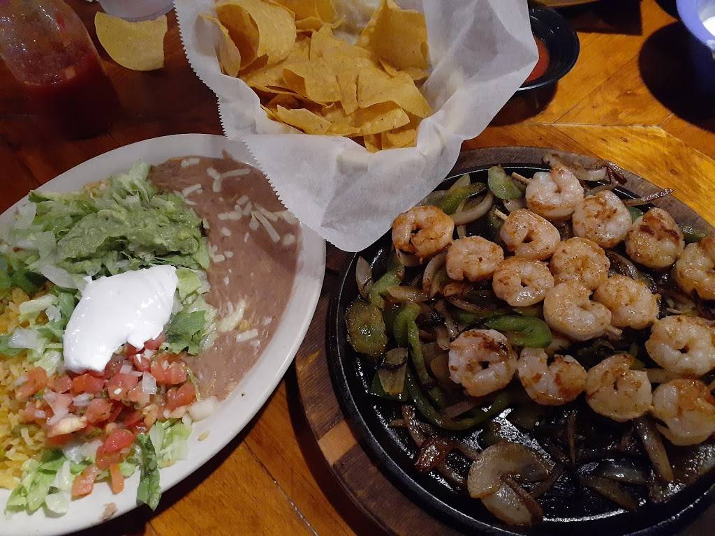 Caporales Mexican Grill | restaurant | 114 Holiday Ln, Byram, MS 39272, USA | 7692436959 OR +1 769-243-6959