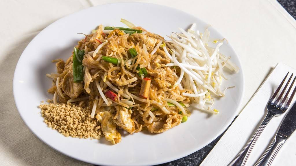 Thai Chili | restaurant | 701 7th St NW, Washington, DC 20001, USA | 2023932905 OR +1 202-393-2905