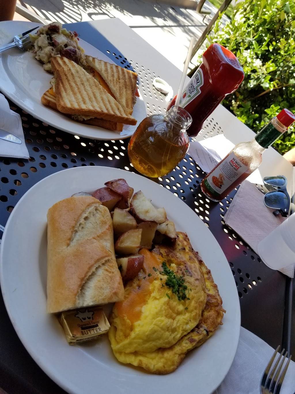 Champagne French Bakery Café Northpark | cafe | 3901 Irvine Blvd, Irvine, CA 92602, USA | 7145734667 OR +1 714-573-4667