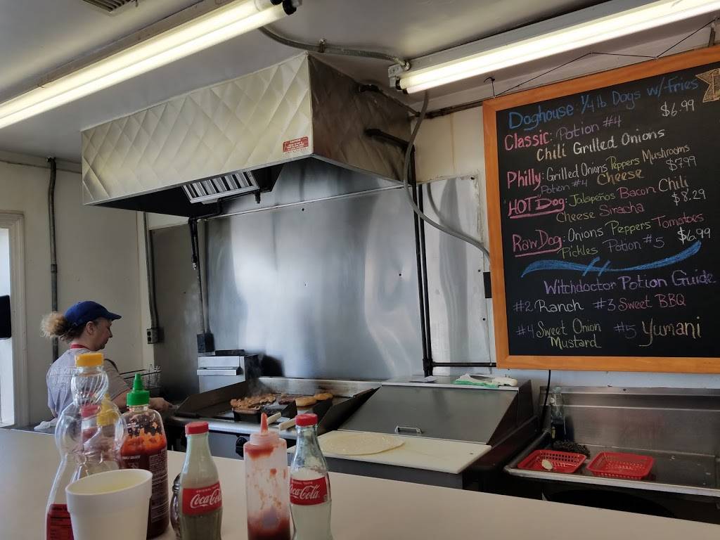 Dabbys Grill | restaurant | 700 E Church St, Atkinson, NC 28421, USA | 9102837680 OR +1 910-283-7680