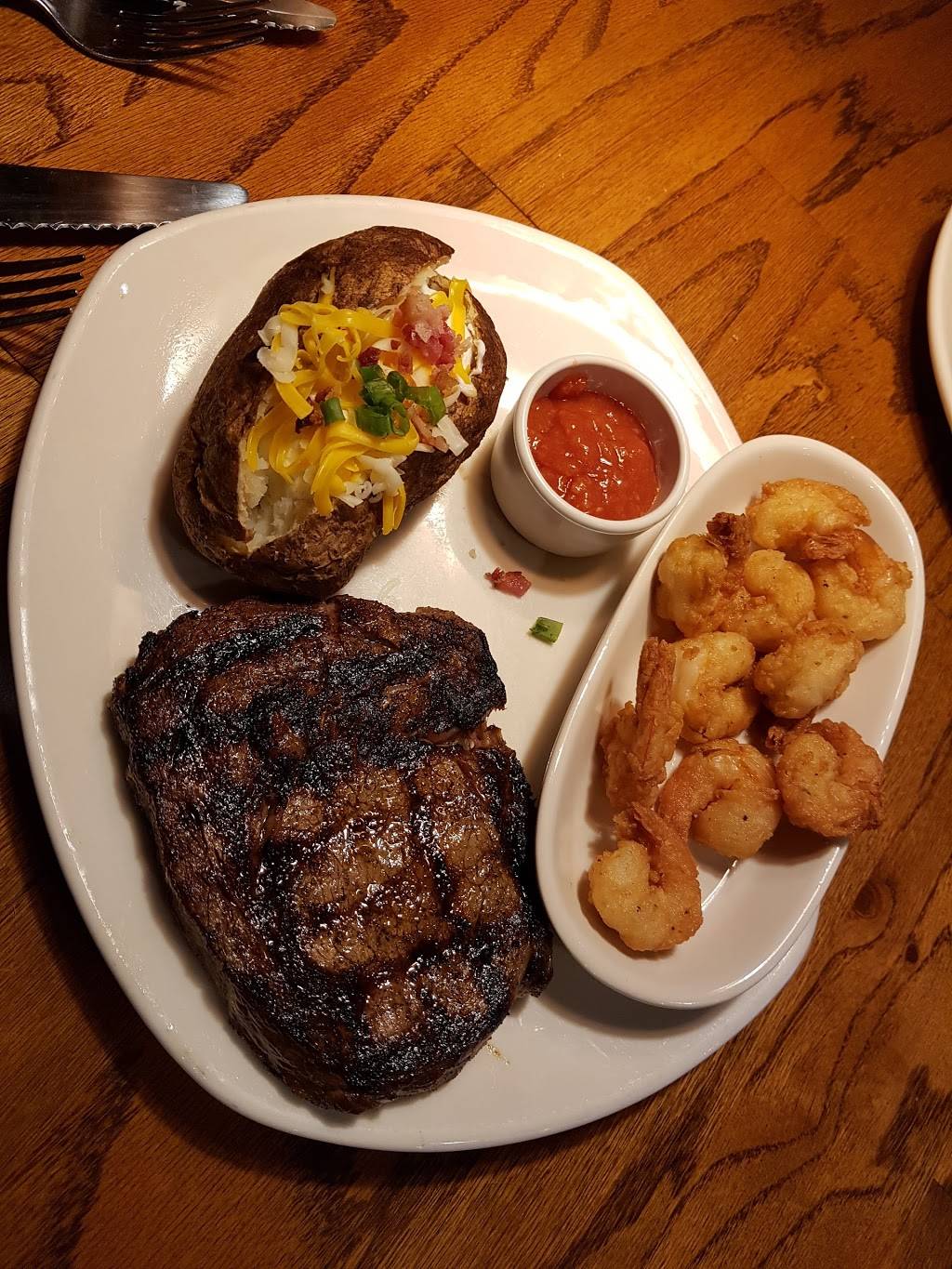 Outback Steakhouse | restaurant | 2115 Pepperell Pkwy, Opelika, AL 36801, USA | 3347414014 OR +1 334-741-4014