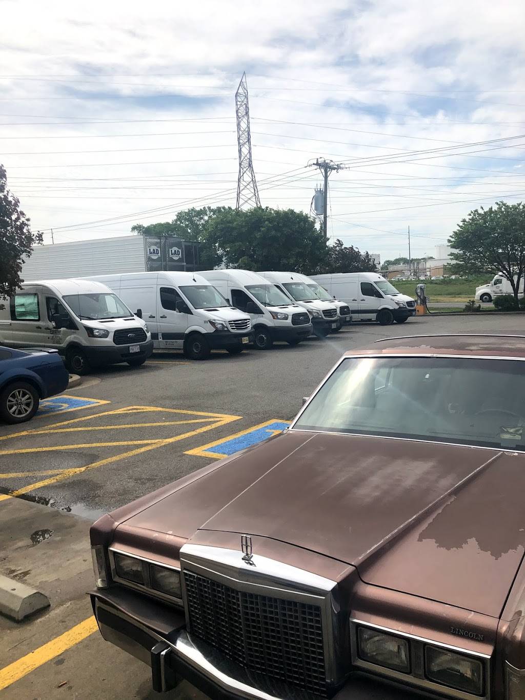 Pilot Travel Center | restaurant | 6418 Centennial Blvd, Nashville, TN 37209, USA | 6153507225 OR +1 615-350-7225