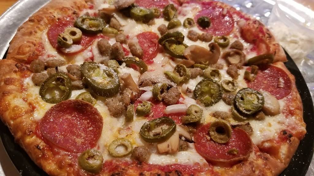 Woodys Pizza | restaurant | 3402 Cainlo Dr #500, Clarksville, TN 37042, USA | 9316472277 OR +1 931-647-2277