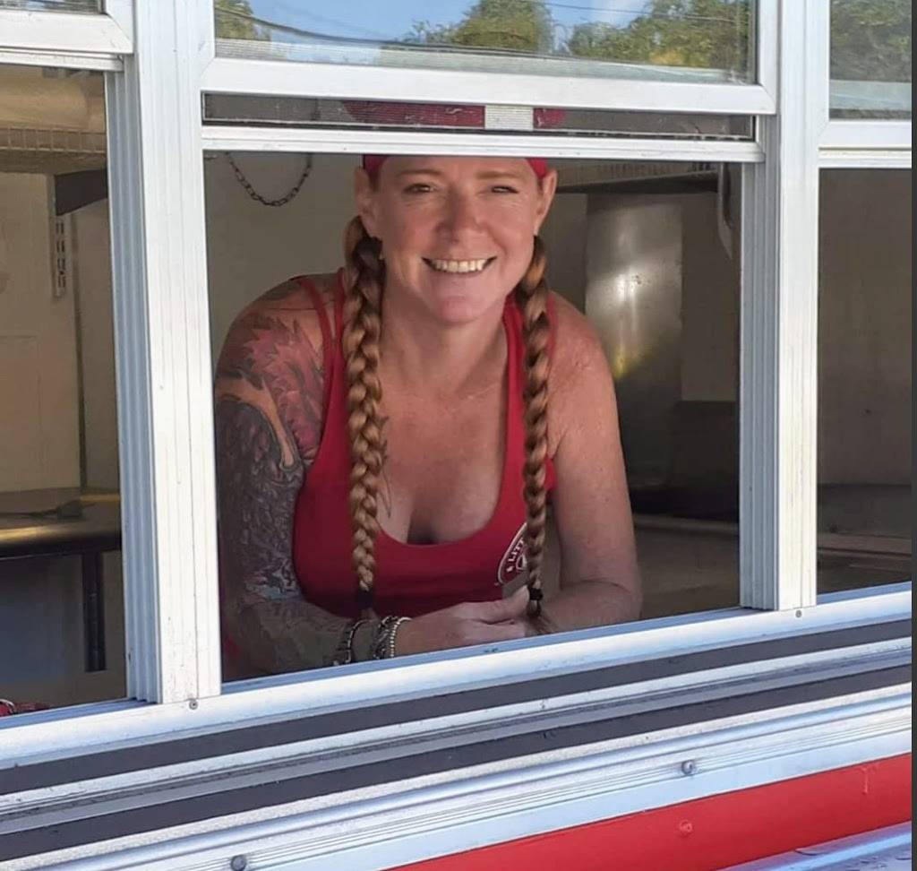 Little Reds Wagon | restaurant | 2259 Aurora Rd, Melbourne, FL 32935, USA | 3216103030 OR +1 321-610-3030