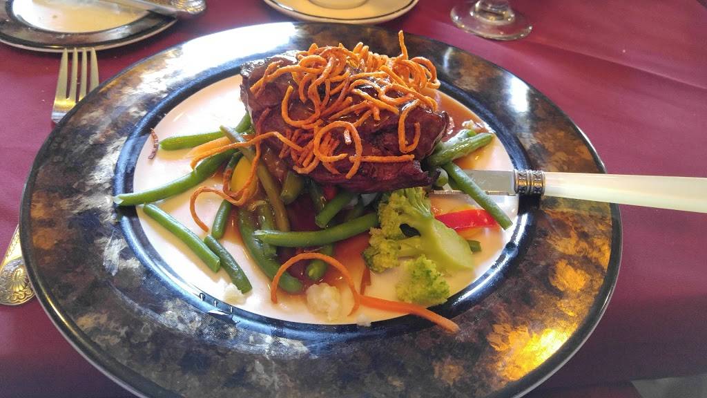 Summit Restaurant | restaurant | 95 College St, Christiansburg, VA 24073, USA | 5403827218 OR +1 540-382-7218