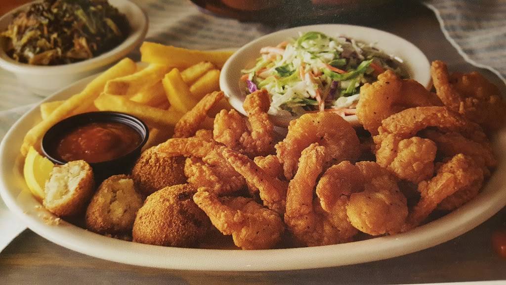 Cracker Barrel Old Country Store | restaurant | 5100 Tiedeman Rd, Brooklyn, OH 44144, USA | 2168981822 OR +1 216-898-1822