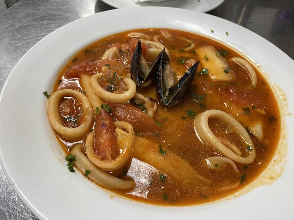 Urpi | restaurant | 696 Amity Rd, Bethany, CT 06524, USA | 2033930700 OR +1 203-393-0700