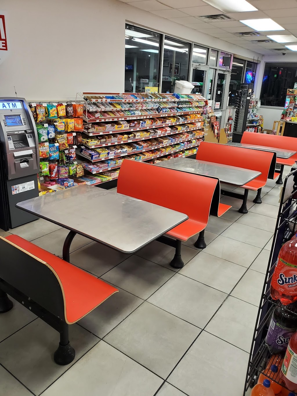 FourCorners | restaurant | 2130 N Elm St, Miami, OK 74354, USA | 9185419696 OR +1 918-541-9696