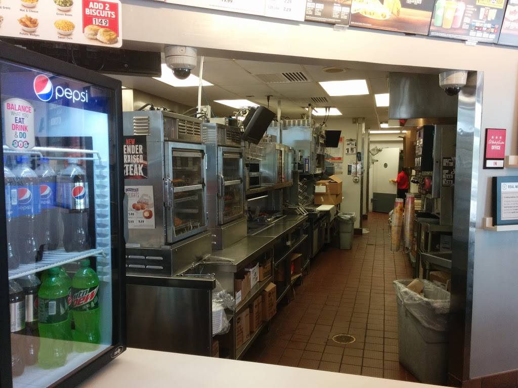 KFC | restaurant | 1130 W Osceola Pkwy, Kissimmee, FL 34741, USA | 4078464228 OR +1 407-846-4228