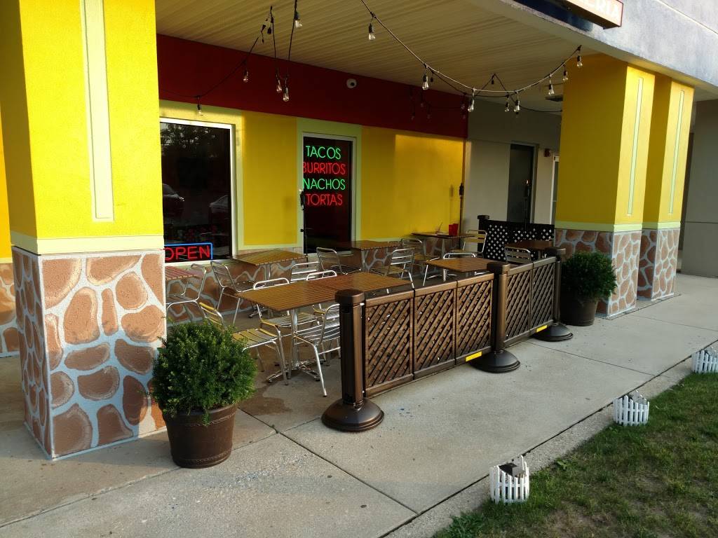 El Limon Norristown | restaurant | 1000 Sandy Hill Rd, Norristown, PA 19401, USA | 4843222735 OR +1 484-322-2735