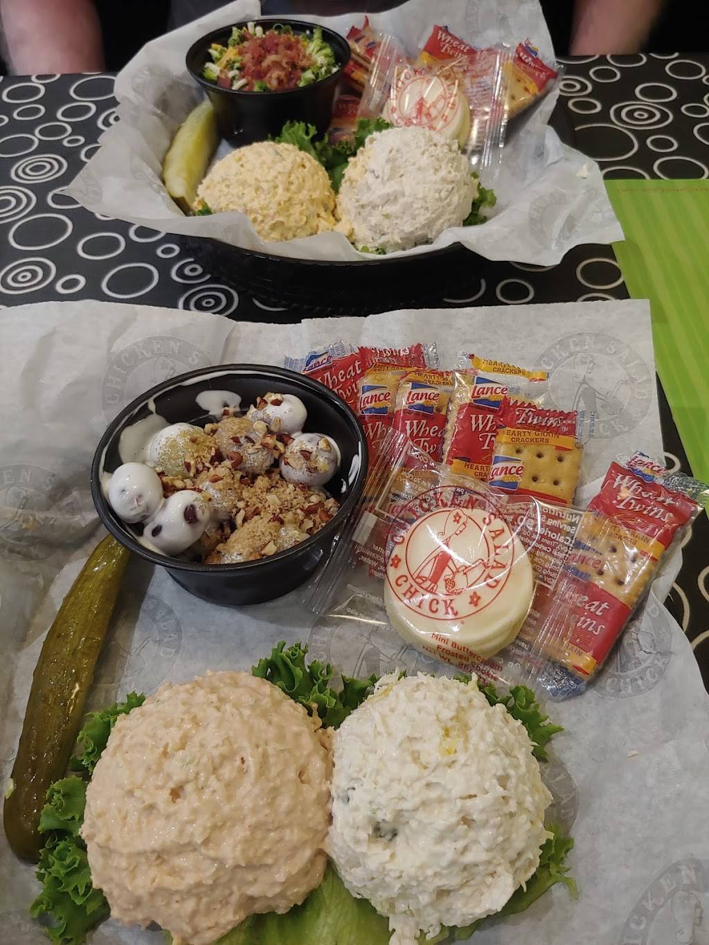 Chicken Salad Chick | restaurant | 7917 Beechmont Ave, Cincinnati, OH 45255, USA | 5134074965 OR +1 513-407-4965