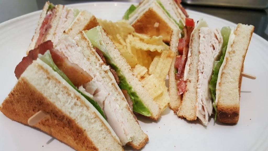 Anthonys Pizza & Italian Restaurant | restaurant | 127 W King St, Malvern, PA 19355, USA | 6106477400 OR +1 610-647-7400