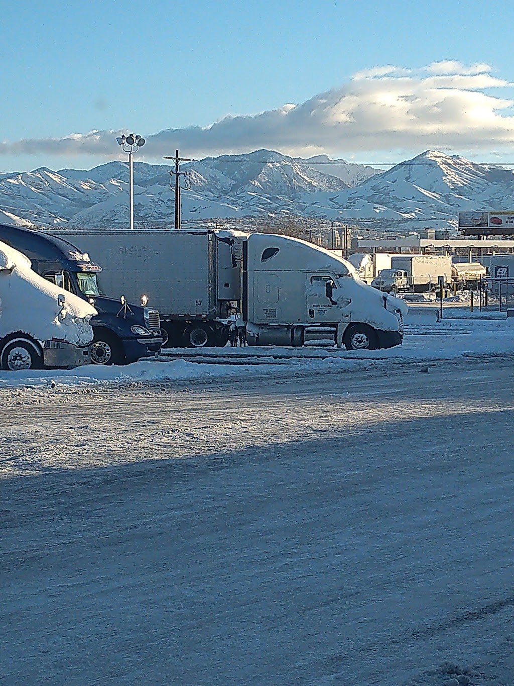 Sapp Bros. Travel Center | cafe | 1953 California Ave, Salt Lake City, UT 84104, USA | 8019773900 OR +1 801-977-3900