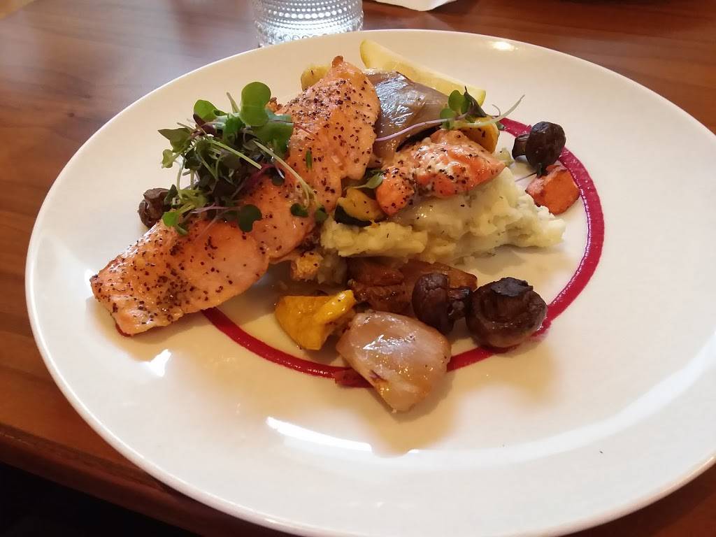 Rose & Compass | restaurant | 8235 NE Airport Way, Portland, OR 97220, USA | 5032812500 OR +1 503-281-2500