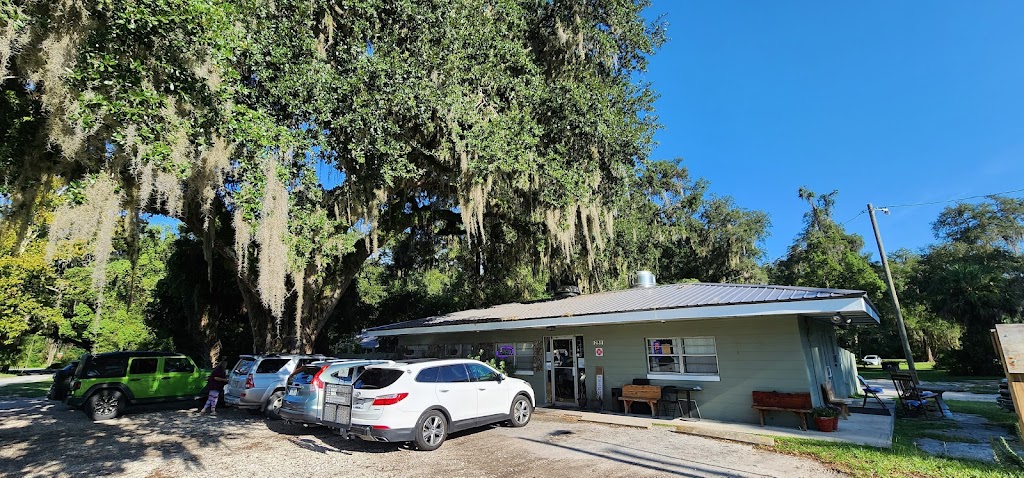 Townsend Cove | restaurant | 12991 NE 245th Street Rd, Fort McCoy, FL 32134, USA | 3525463839 OR +1 352-546-3839