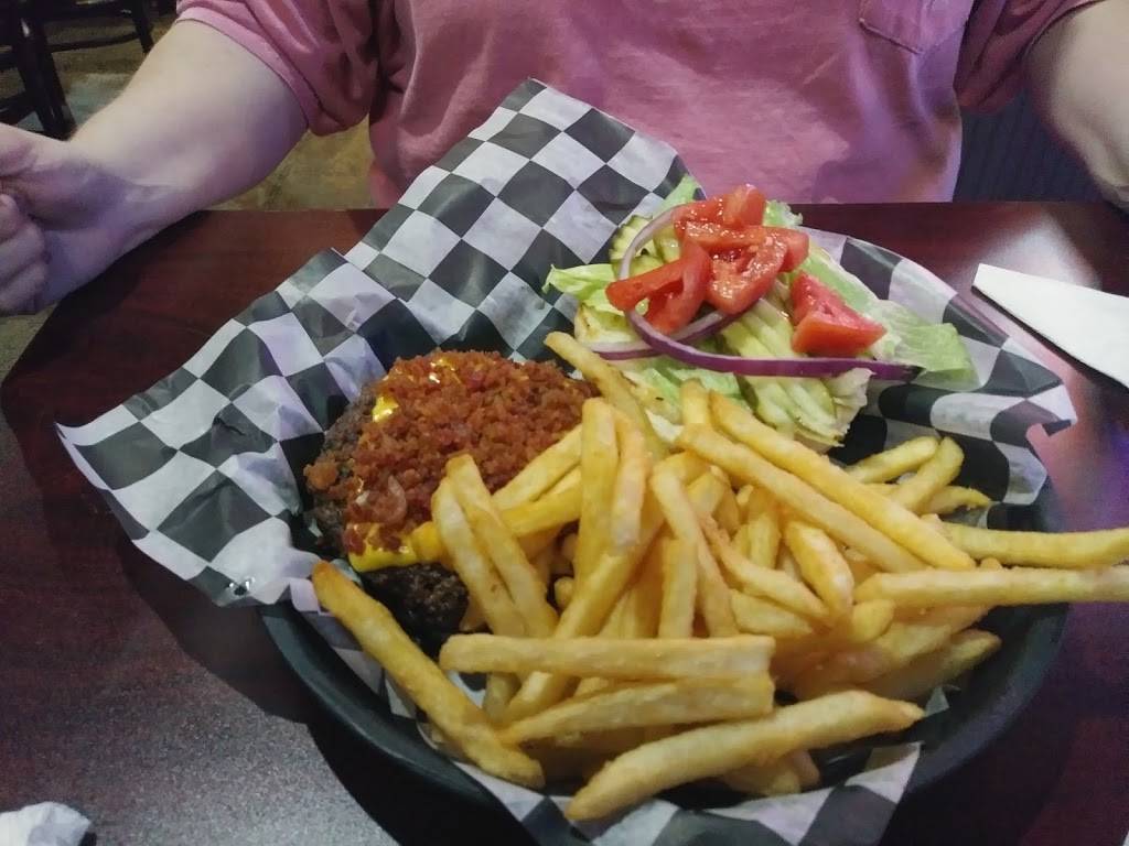 Jakes Bar and Grill | restaurant | 2305 N Gateway Ave, Harriman, TN 37748, USA | 8652458348 OR +1 865-245-8348