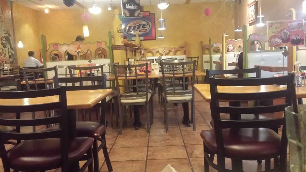 El Loro Mexican Restaurant | restaurant | 4749 East Highway 13, Savage, MN 55378, USA | 9527368307 OR +1 952-736-8307