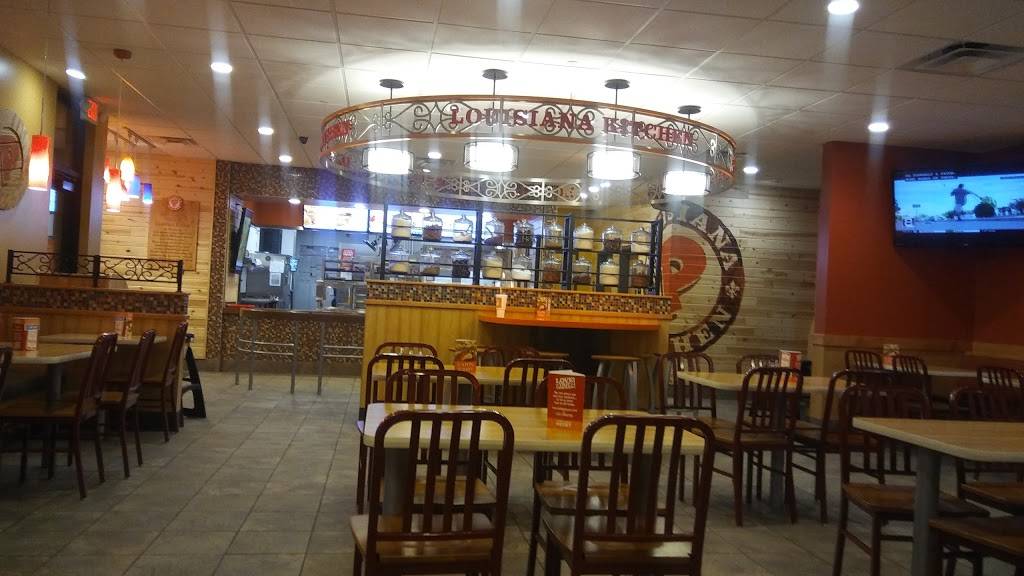 Popeyes Louisiana Kitchen | restaurant | 2531 E Lake Mead Blvd, North Las Vegas, NV 89030, USA | 7026570619 OR +1 702-657-0619