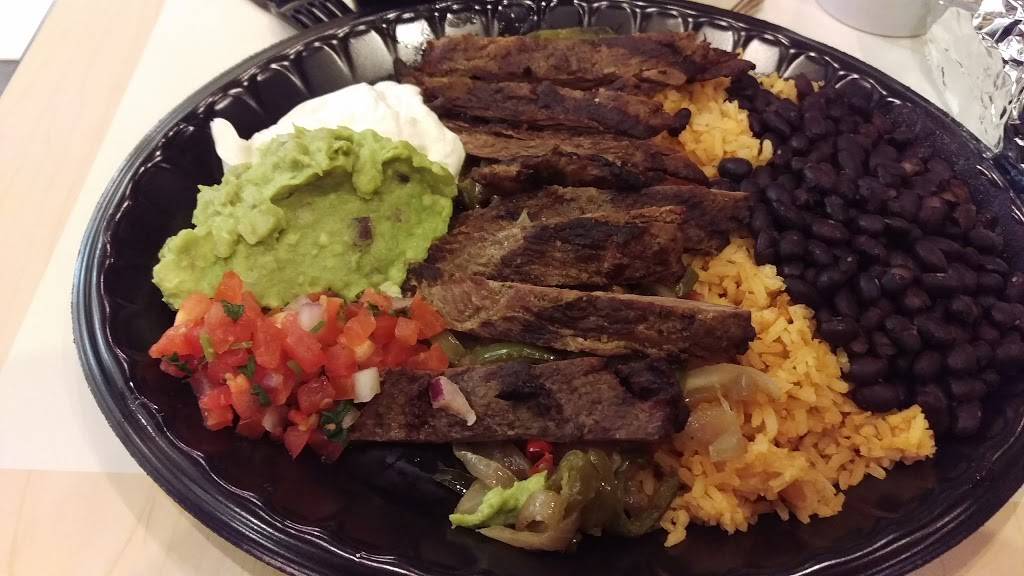 Baja Fresh Mexican Grill | restaurant | 12150 Fairfax Towne Center, Fairfax, VA 22033, USA | 7033521792 OR +1 703-352-1792