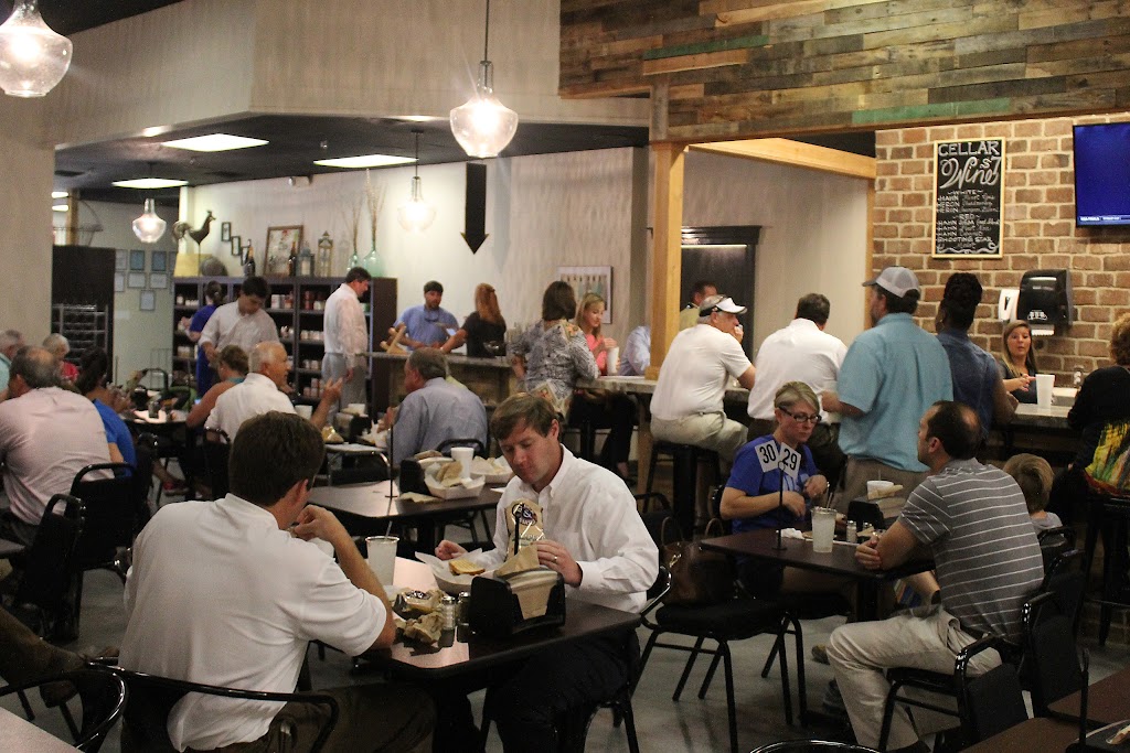 The Cellar | restaurant | 1481 Westgate Pkwy #1, Dothan, AL 36303, USA | 3347120622 OR +1 334-712-0622