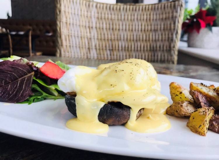 Kamoosh Bistro | restaurant | 34 Main St N, Waterdown, ON L0R 2H0, Canada | 2898957500 OR +1 289-895-7500