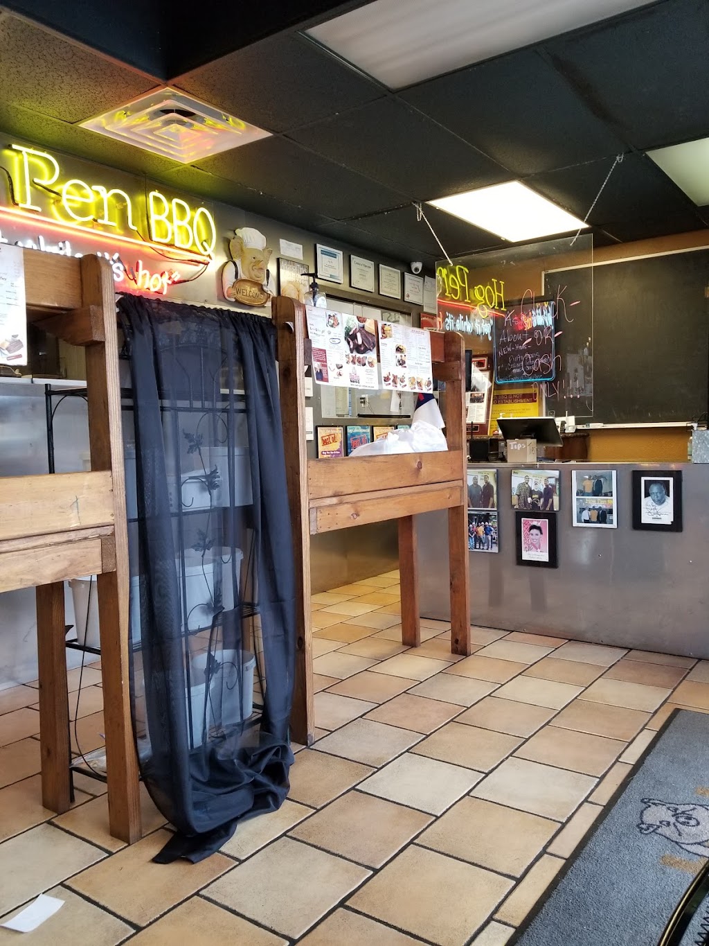 Hog Pen BBQ | restaurant | 1265 Sutton St, Conway, AR 72032, USA | 5013275177 OR +1 501-327-5177