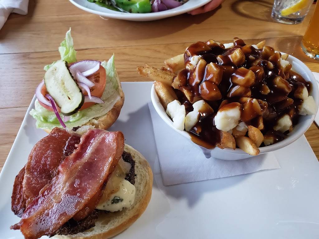 Trails Edge Tavern | restaurant | 46 Albert Street, Plattsville, ON N0J 1S0, Canada | 2266560588 OR +1 226-656-0588