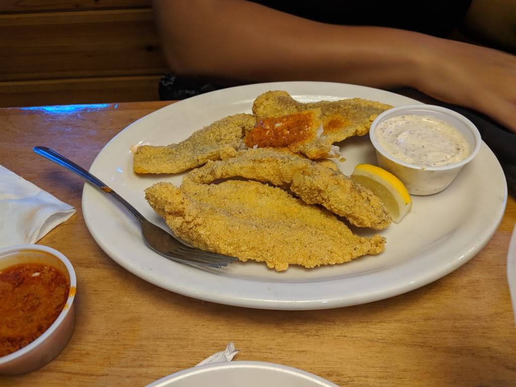 Texas Roadhouse | restaurant | 370 N McKinley St, Corona, CA 92879, USA | 9517357427 OR +1 951-735-7427