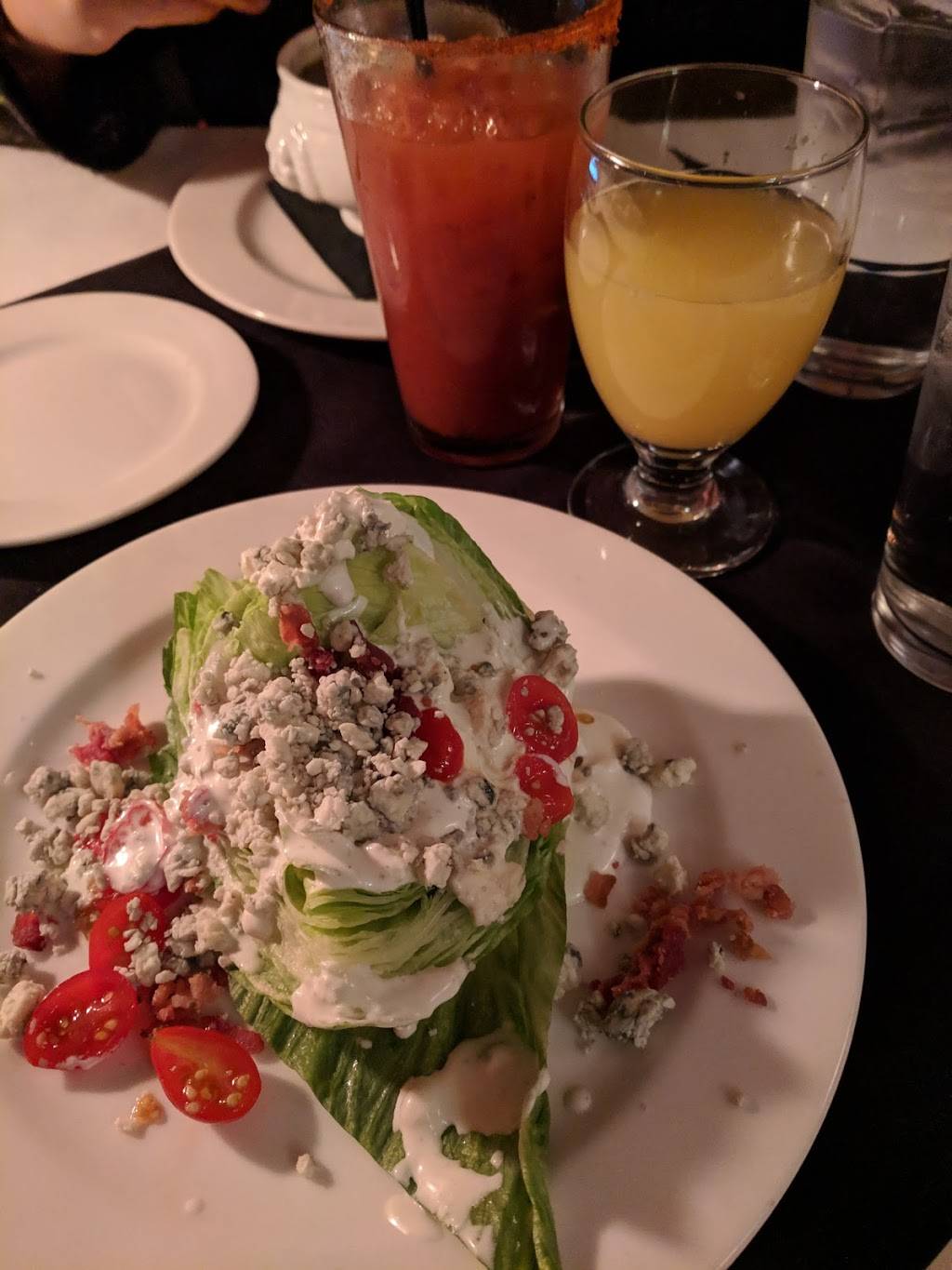 The Farmhouse | restaurant | 285 Ridinger St, Christiansburg, VA 24073, USA | 5402517600 OR +1 540-251-7600