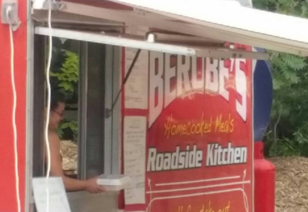 Berubes Roadside Kitchen | restaurant | Chocksett Rd, Sterling, MA 01564, USA | 9785143012 OR +1 978-514-3012