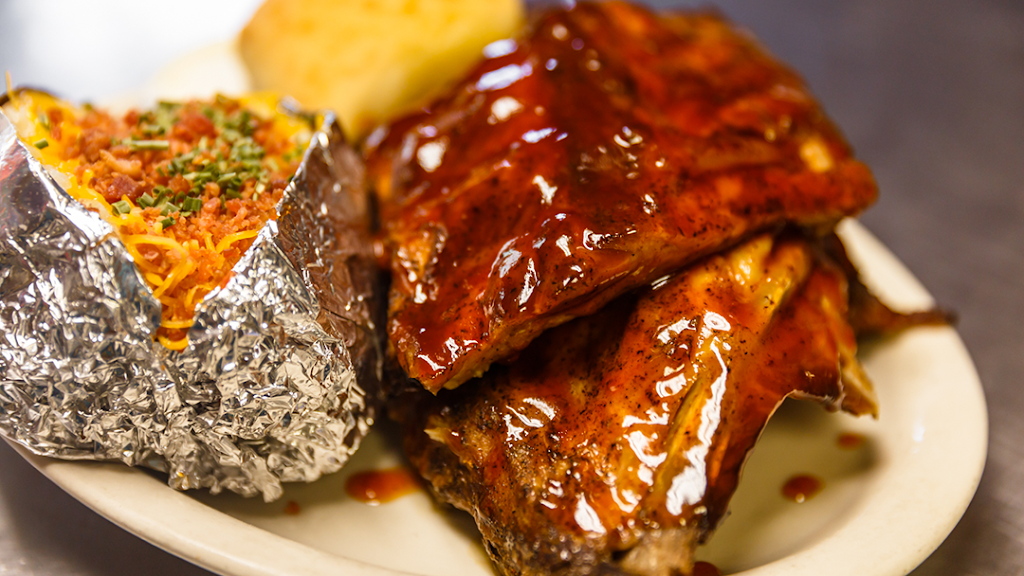 Marcys Restaurant & Catering | restaurant | 12194 Indiana St, Leopold, IN 47551, USA | 8128435548 OR +1 812-843-5548