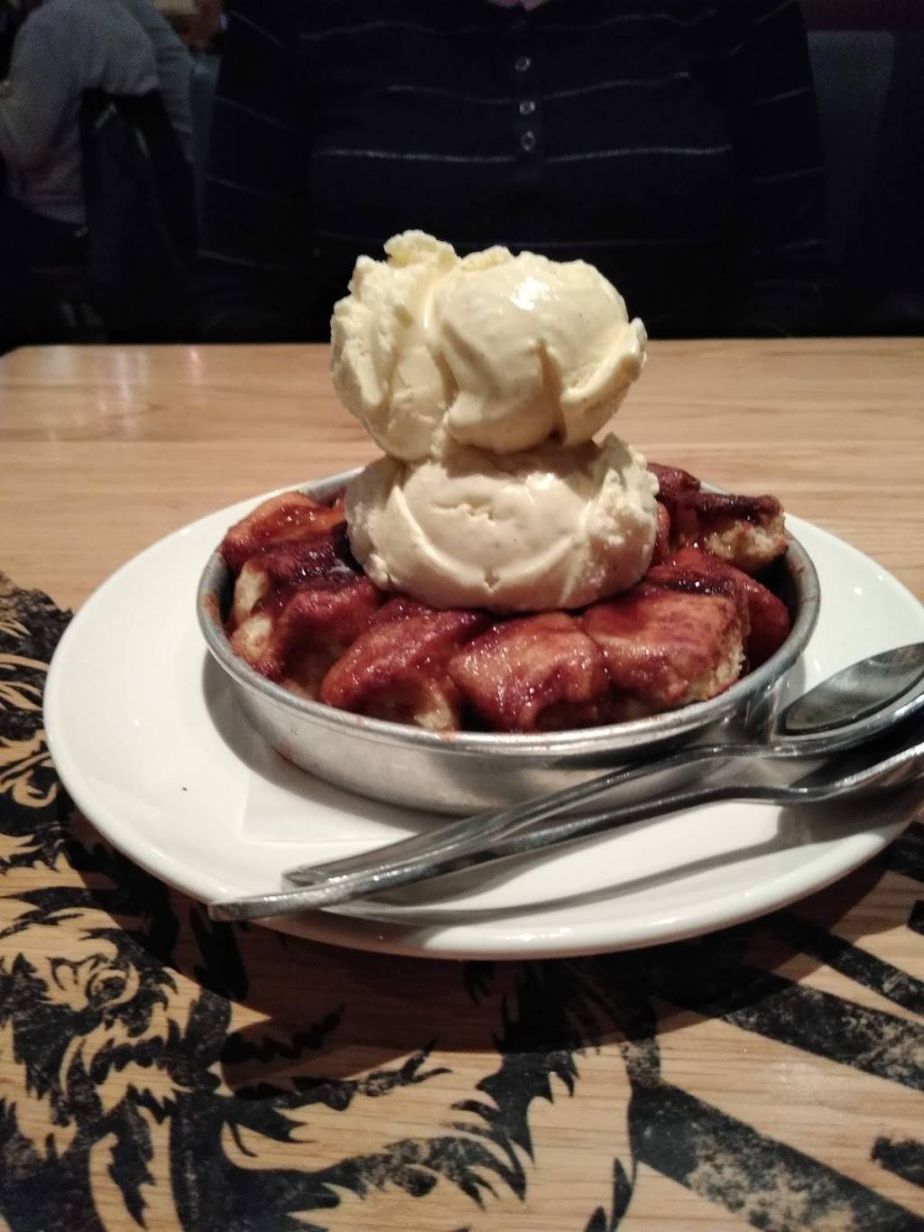 BJs Restaurant & Brewhouse | restaurant | 6622 E Superstition Springs Blvd, Mesa, AZ 85206, USA | 4803241675 OR +1 480-324-1675