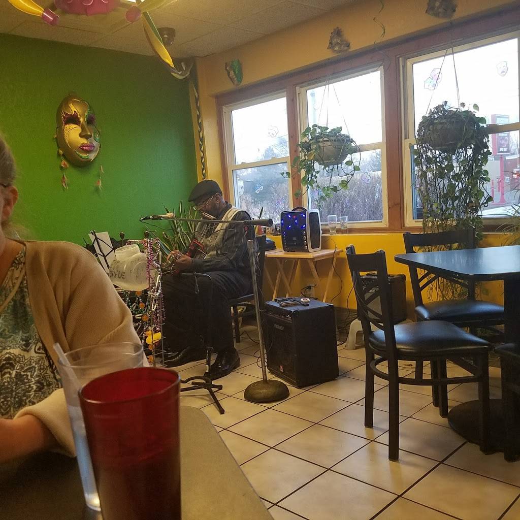 Fat Tuesday | restaurant | 6112 SW 9th St, Des Moines, IA 50315, USA | 5152853552 OR +1 515-285-3552