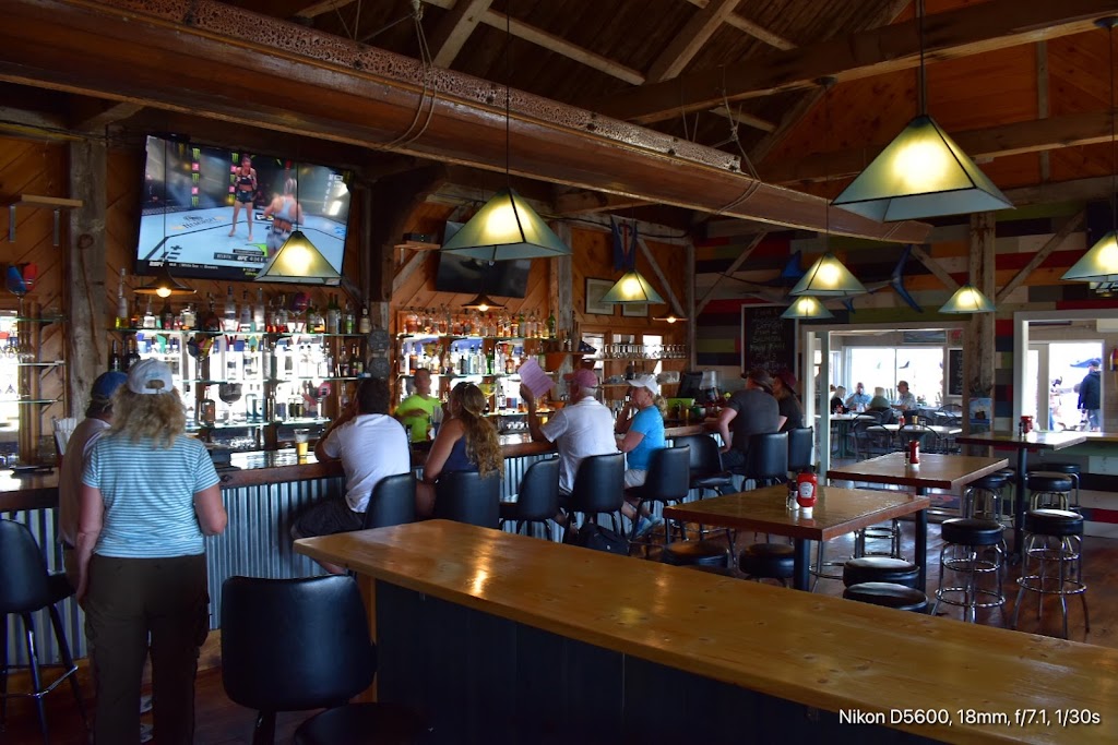 Otters Waterfront Eatery | restaurant | 15 Sea St, Castine, ME 04421, USA | 2073265100 OR +1 207-326-5100
