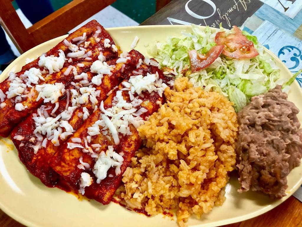 Quinteros Meat Market & Kitchen | restaurant | 4818 Montana Ave, El Paso, TX 79903, USA | 9152718057 OR +1 915-271-8057