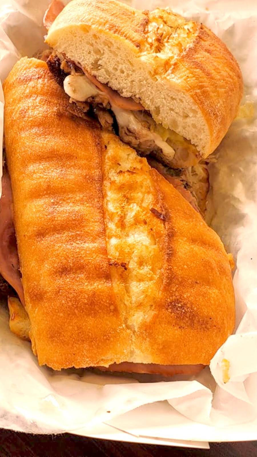 The Savory Fork - Latin Cafe | restaurant | 844 Kobayashi Rd S, Webster, TX 77598, USA | 8323857382 OR +1 832-385-7382