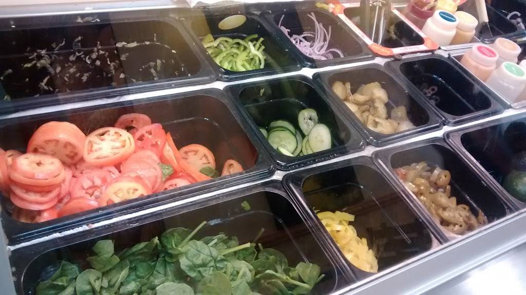 Subway Restaurants | restaurant | 689 Sweetwater Rd, Spring Valley, CA 91977, USA | 6194614740 OR +1 619-461-4740