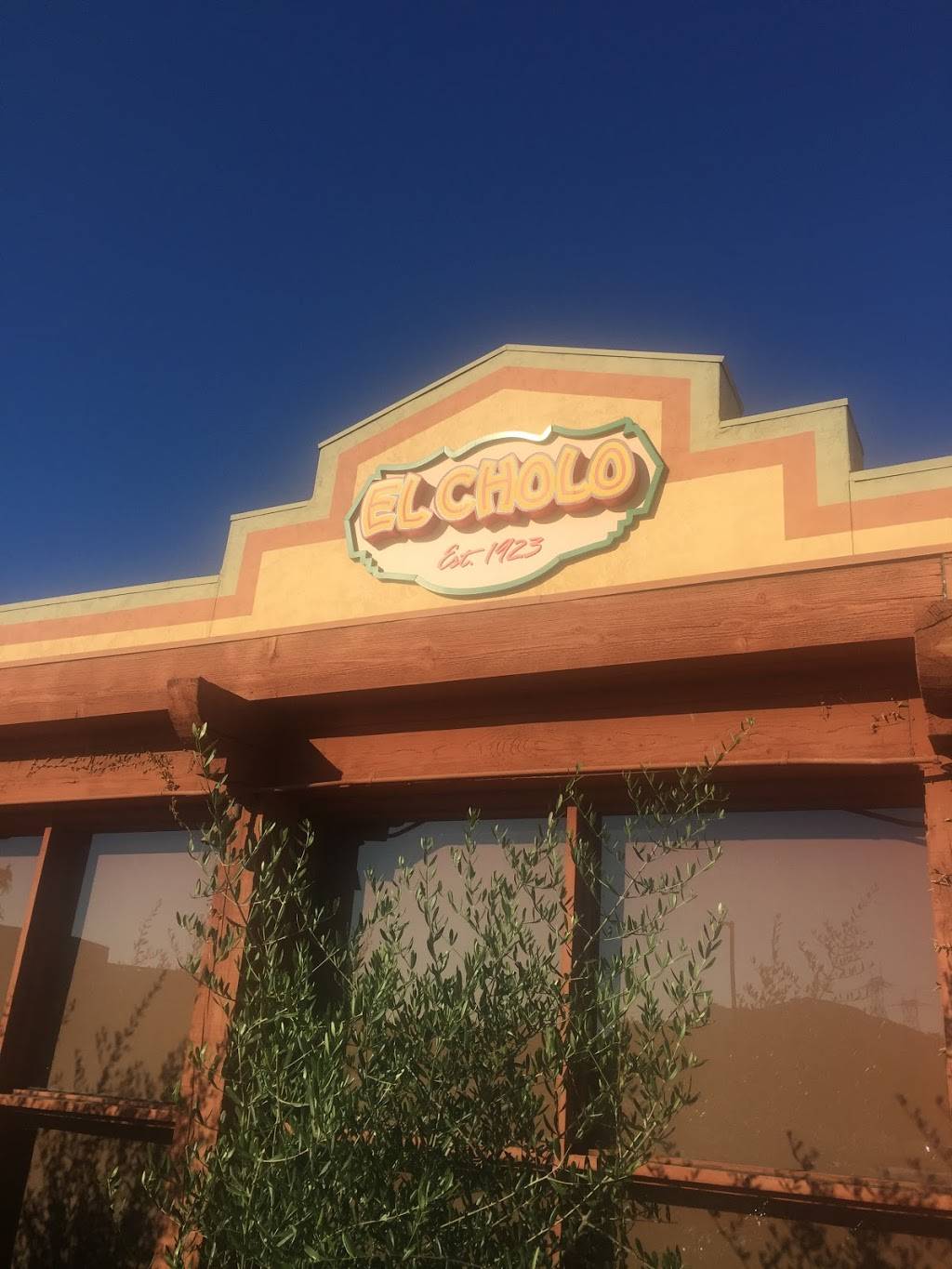 El Cholo | restaurant | 8200 E Santa Ana Canyon Rd, Anaheim, CA 92808, USA | 7147696269 OR +1 714-769-6269