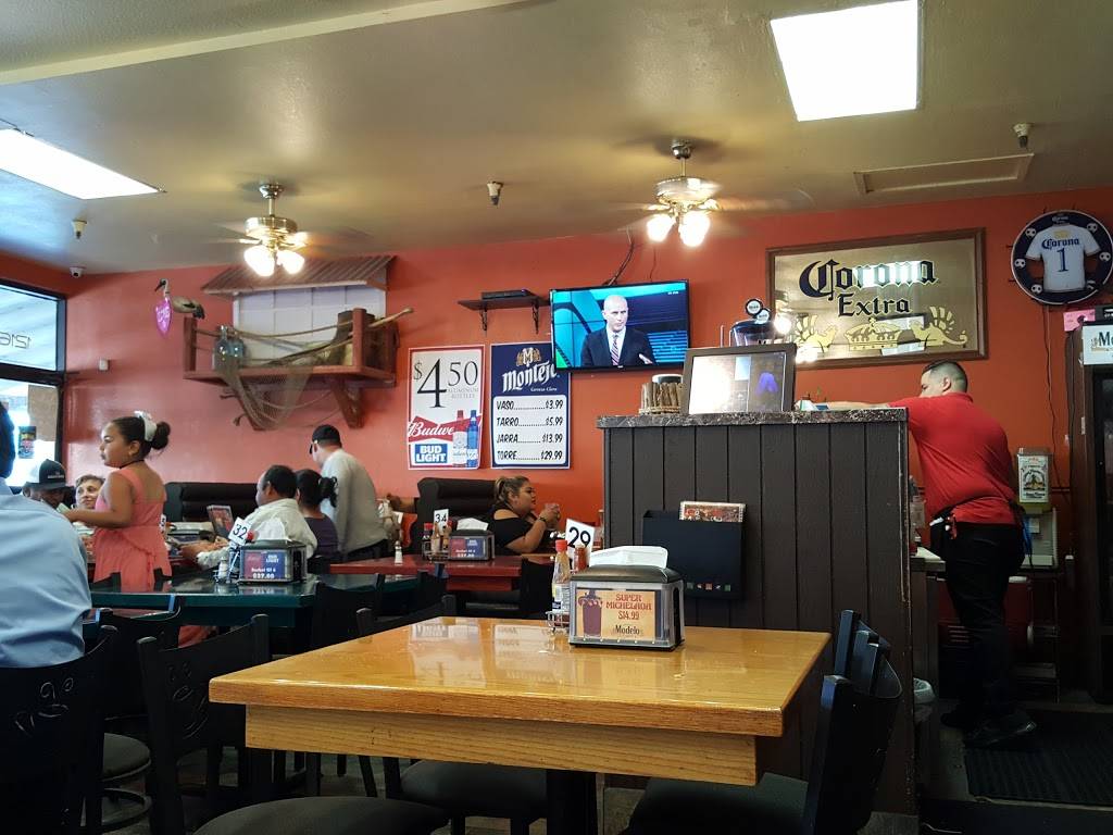 Las Islitas Mariscos | restaurant | 1230 Main St, Watsonville, CA 95076, USA | 8314063585 OR +1 831-406-3585