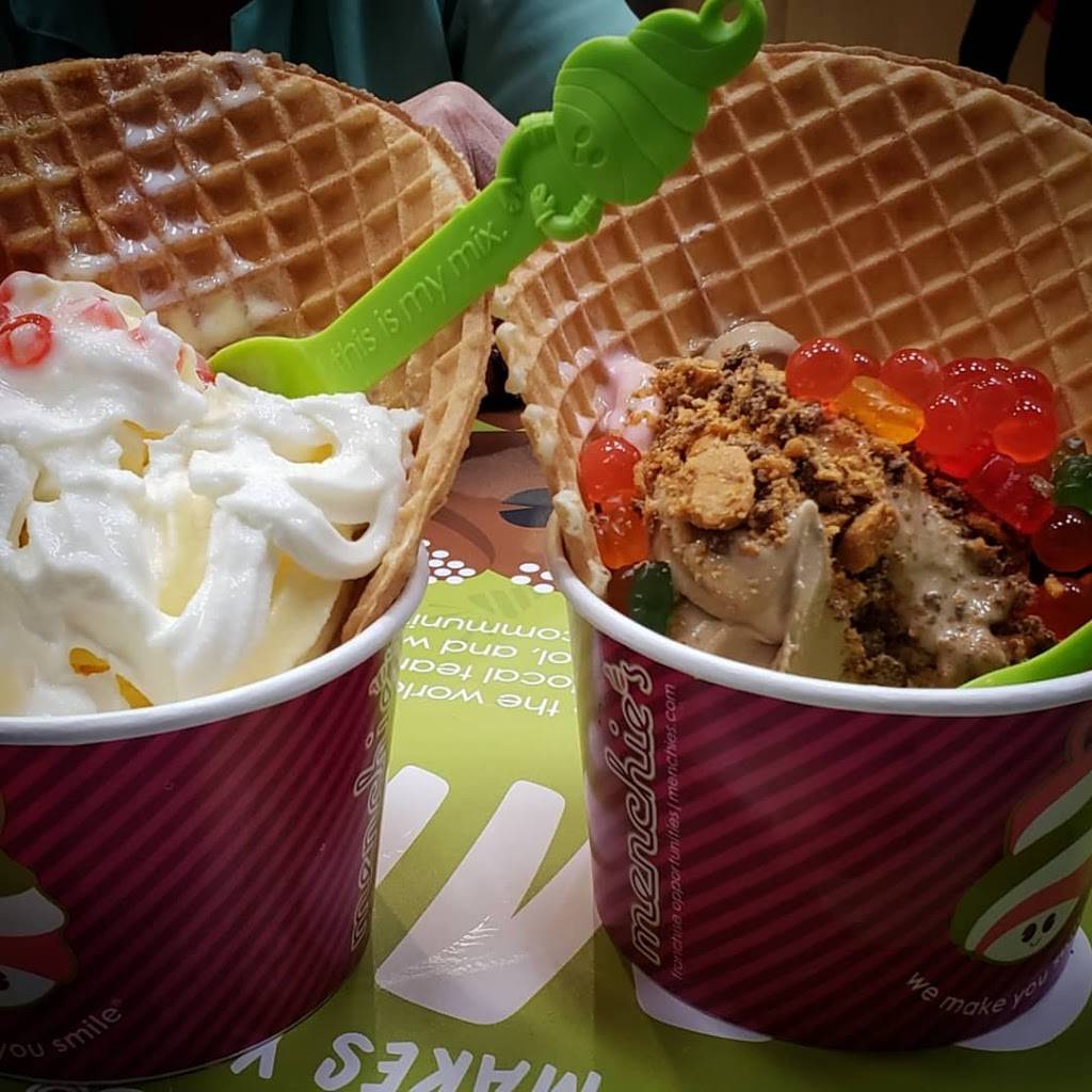 Menchies Frozen Yogurt | bakery | 9201 Winnetka Ave Ste E, Chatsworth, CA 91311, USA | 8187178128 OR +1 818-717-8128
