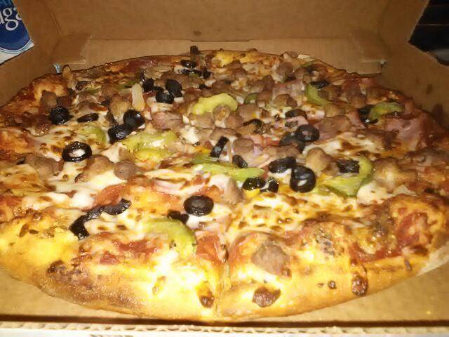 Dominos Pizza | meal delivery | 1001 East Fwy # 136, Highlands, TX 77562, USA | 2814268399 OR +1 281-426-8399