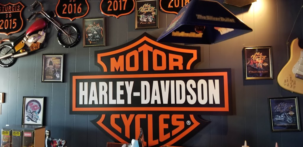 Steves Bar & Grill | restaurant | 212 3rd St, Trent, SD 57065, USA | 6054285603 OR +1 605-428-5603