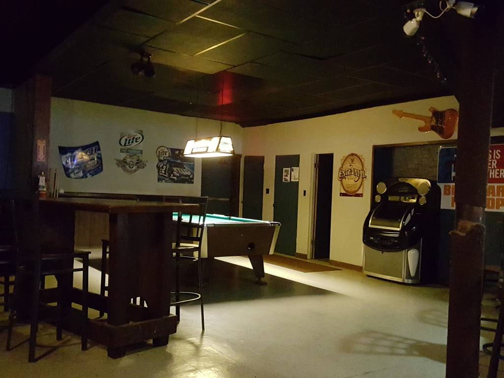 Kermits Food Shop | restaurant | 23 S Main St, Andrews, IN 46702, USA | 2607863644 OR +1 260-786-3644