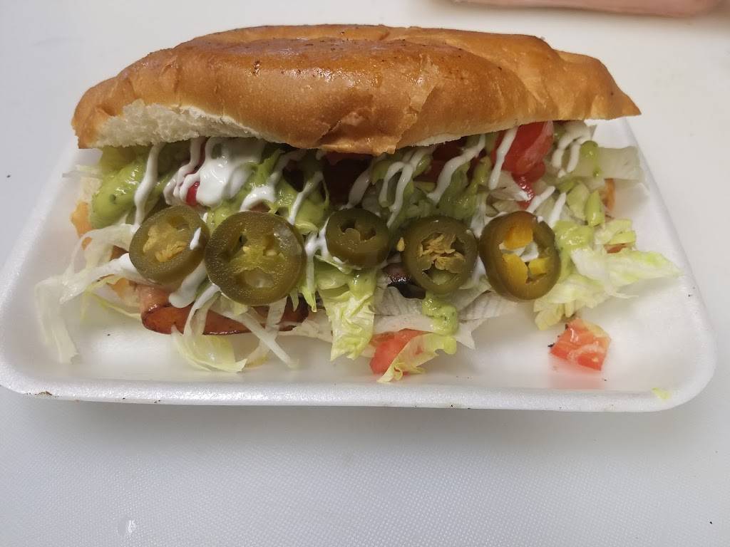 Finas Tacos & More | restaurant | 303 301 Blvd W #245, Bradenton, FL 34205, USA | 9412418873 OR +1 941-241-8873