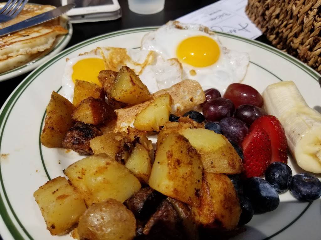 Amys Place | restaurant | 214 Wickenden St, Providence, RI 02906, USA | 4012749966 OR +1 401-274-9966