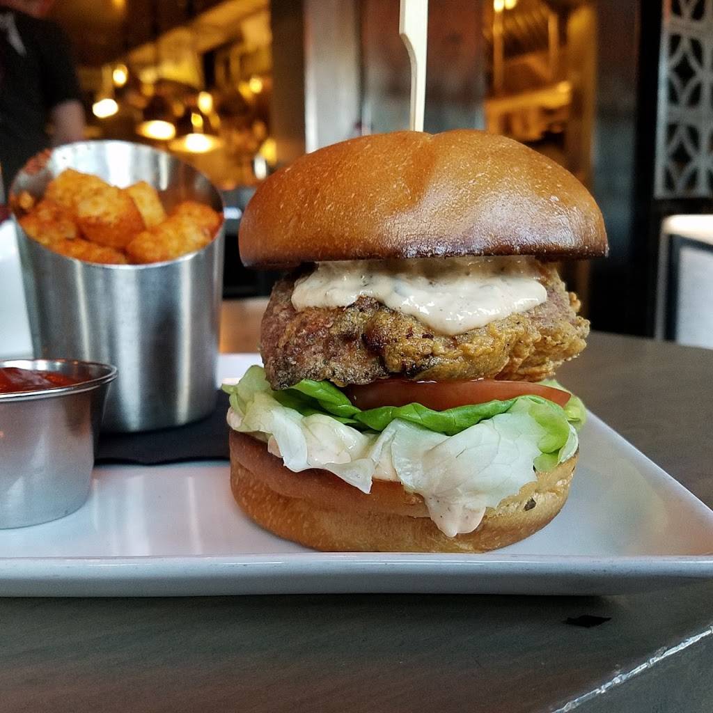 Carson Kitchen | restaurant | 124 S 6th St #100, Las Vegas, NV 89101, USA | 7024739523 OR +1 702-473-9523