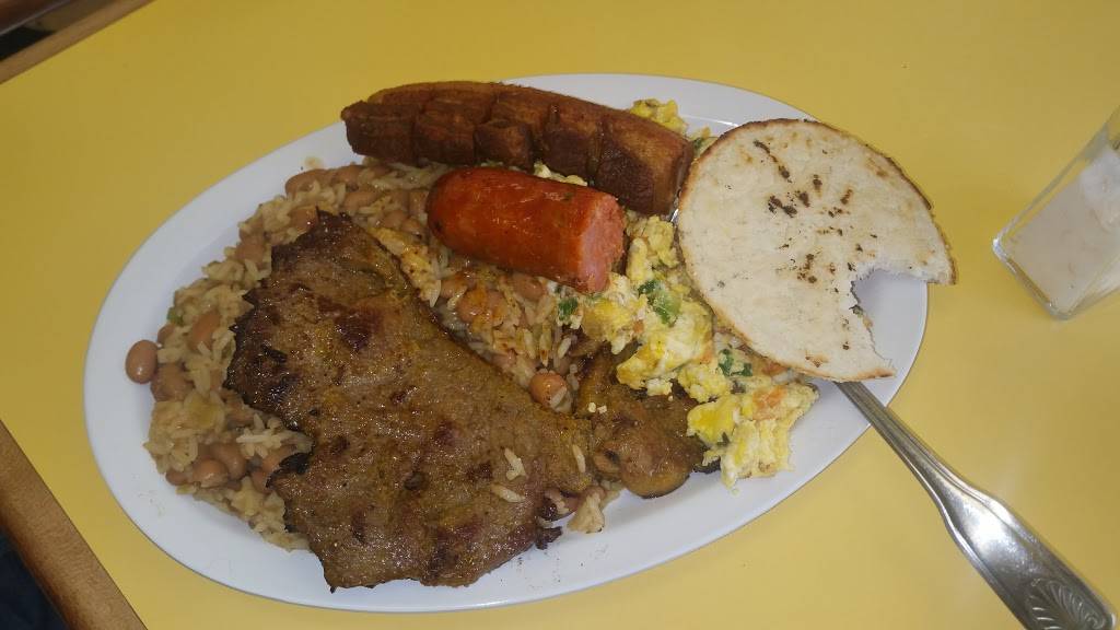 Las Tias | bakery | 74-01 Metropolitan Ave, Middle Village, NY 11379, USA | 7184163888 OR +1 718-416-3888