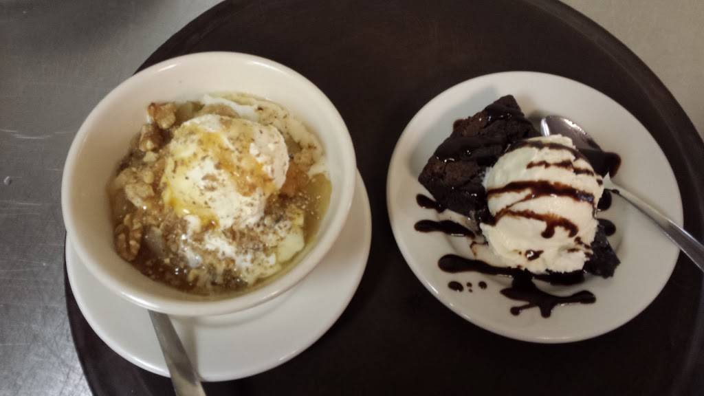 Cincys Downtown | restaurant | 115 E February 1 Pl, Greensboro, NC 27401, USA | 3363789774 OR +1 336-378-9774