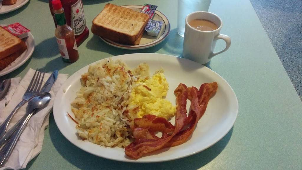 Goldys Grill | restaurant | 1023 N Northwest Hwy, Park Ridge, IL 60068, USA | 8478259725 OR +1 847-825-9725