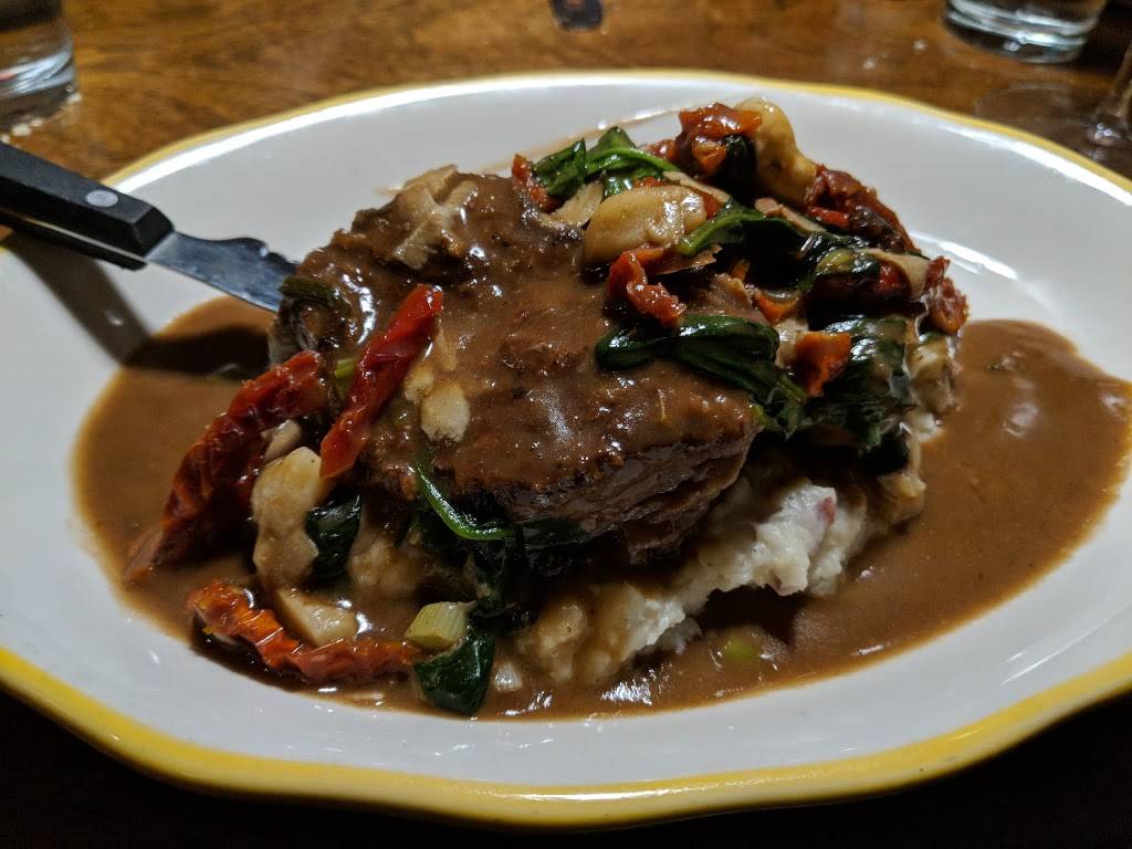 Vics Casual Dining | restaurant | 13499 Dix Toledo Rd, Southgate, MI 48195, USA | 7342465900 OR +1 734-246-5900